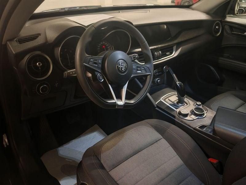Usata Alfa Romeo Stelvio Business 160 CV (117 kW) 2019 Nero SUV