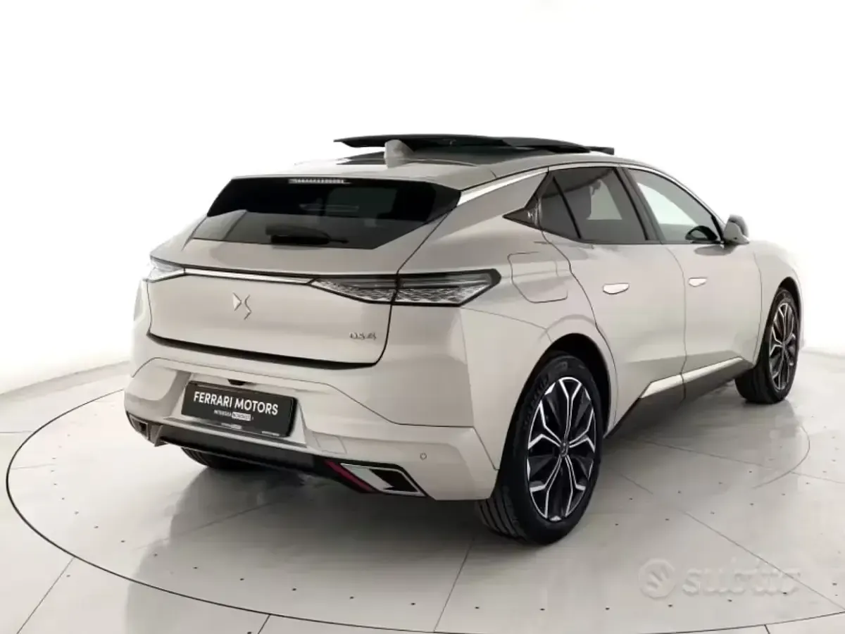 Begagnad DS Automobiles DS4 Opera 131 HK (96 kW) 2024 Grå SUV