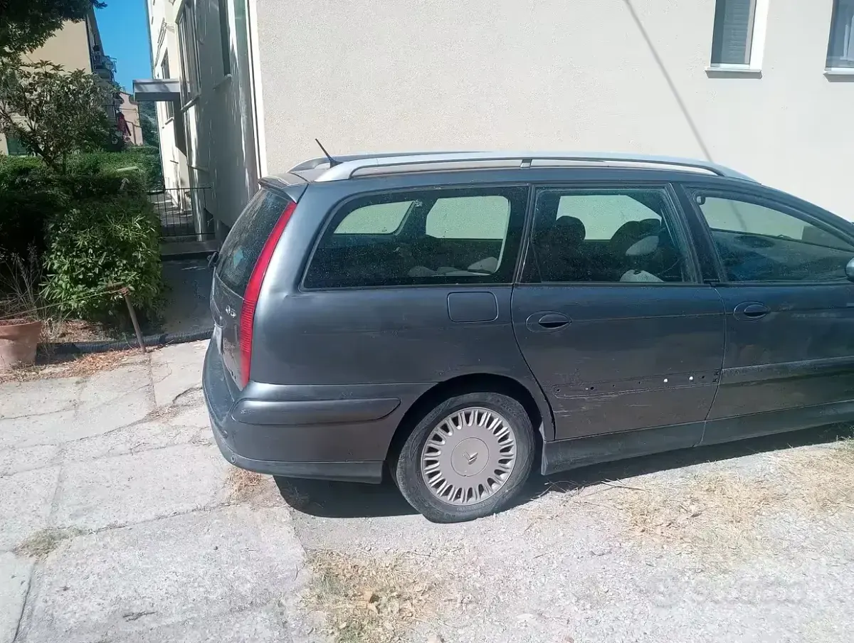 Usata Citroën C5 136 CV (100 kW) 2003 Grigio Station wagon
