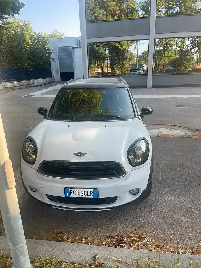Usata Mini Countryman 111 CV (81 kW) 2016 Bianco SUV
