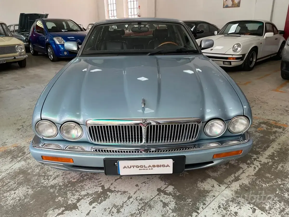 Usata Jaguar XJ Executive 241 CV (177 kW) 1997 Blu Berlina