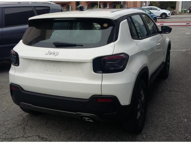 Usata Jeep Avenger Longitude 101 CV (74 kW) 2023 Bianco SUV