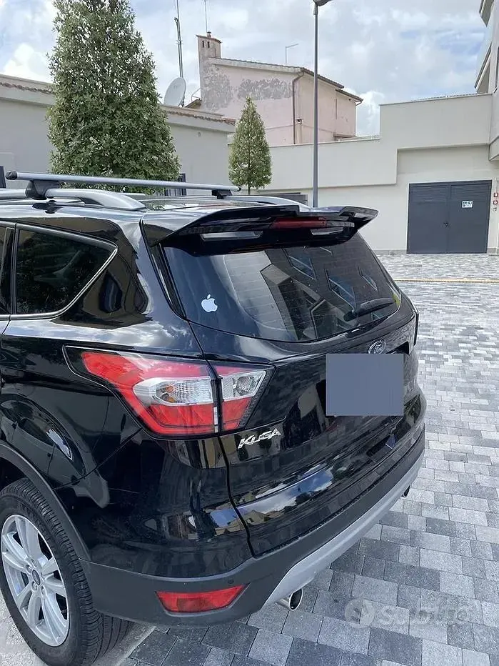 Usata Ford Kuga Business Edition 120 CV (88 kW) 2017 Nero SUV