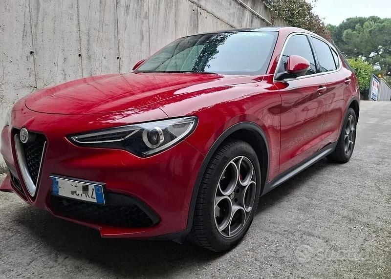 Usata Alfa Romeo Stelvio 280 CV (205 kW) 2017 Rosso SUV