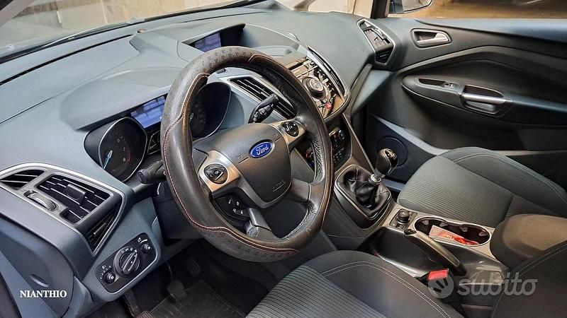 Usata Ford C-MAX 125 CV (91 kW) 2014 Nero Monovolume
