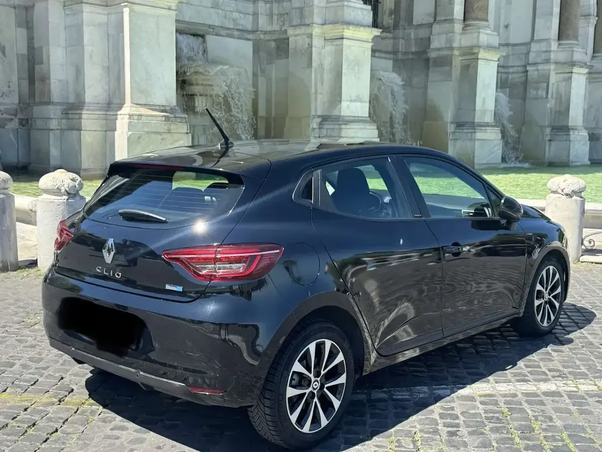 Usata Renault Clio V Zen 91 CV (66 kW) 2021 Nero Berlina