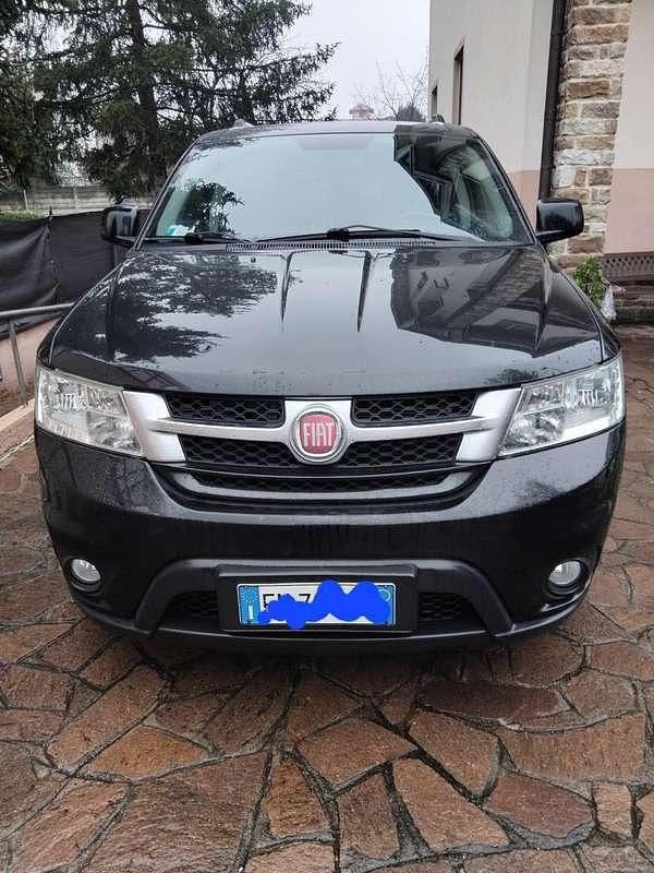 Usata Fiat Freemont Lounge 140 CV (102 kW) 2012 SUV