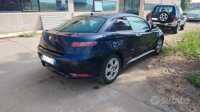 Usata Alfa Romeo GT 166 CV (122 kW) 2005 Coupé