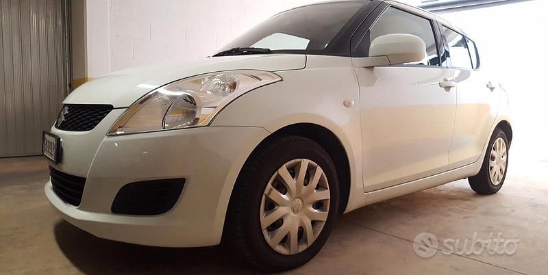 Usata Suzuki Swift GL 94 CV (69 kW) 2012 Bianco Berlina