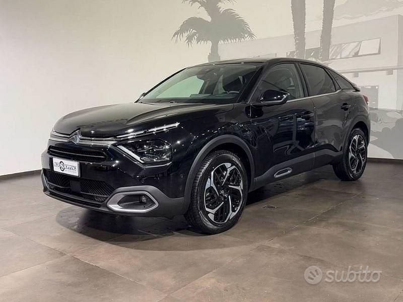 Nero Usata 2024 Citroën C4 PureTech Tre volumi | 19.800 € (Buon prezzo) - Immagine 1/4