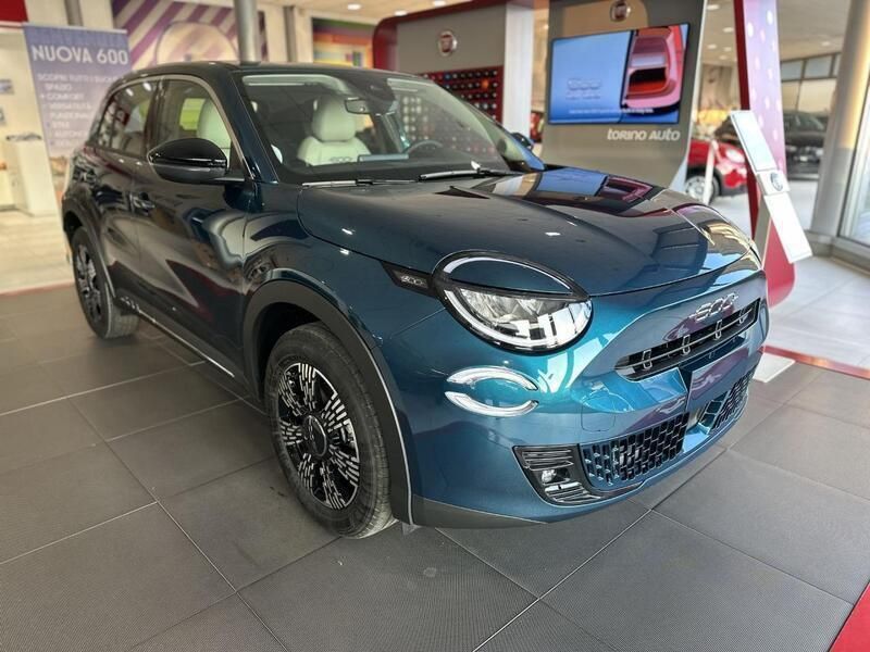 Usata Fiat 600 101 CV (74 kW) 2024 Verde SUV