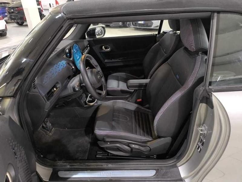 Usata Mini Cooper Classic 119 kW (163 CV) 2025 Argento Utilitaria