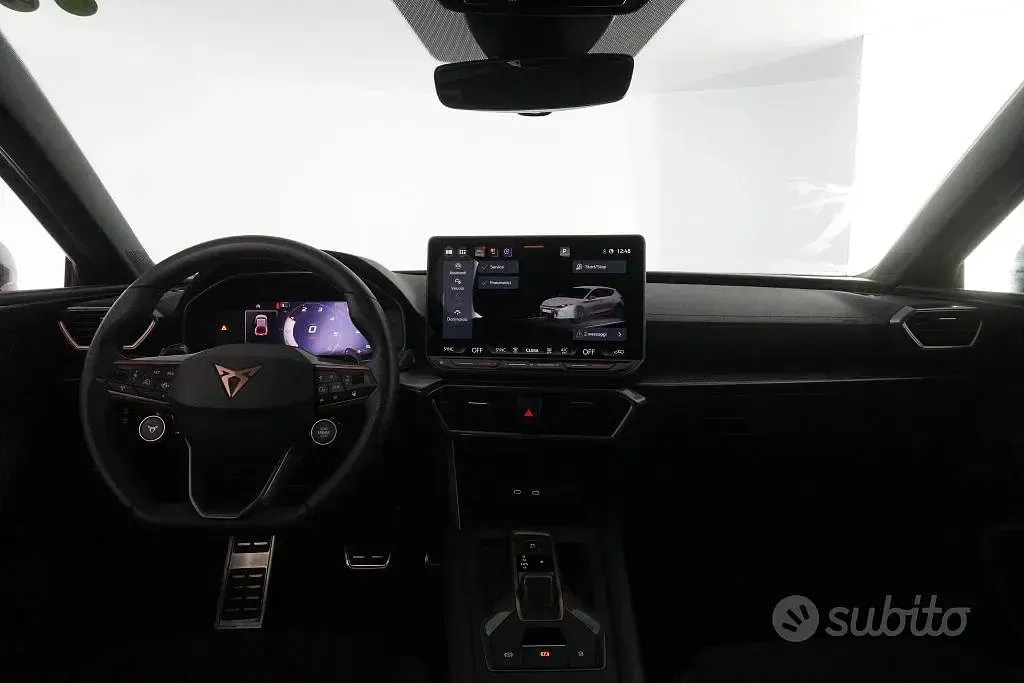 Usata Cupra Leon 150 CV (110 kW) 2025 Nero midnight Berlina