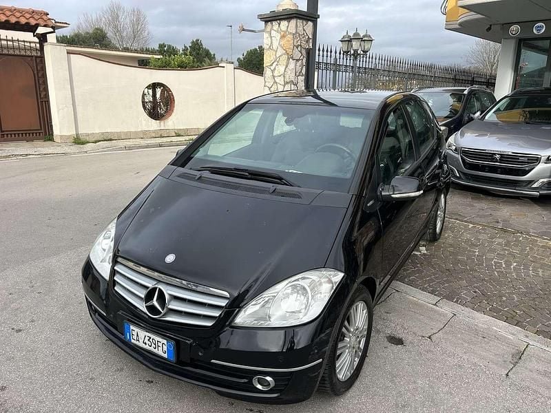 Usata Mercedes A180 109 CV (80 kW) 2009 Nero Berlina