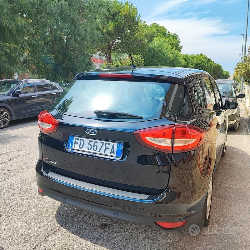 Usata Ford C-MAX 95 CV (69 kW) 2016 Nero Monovolume