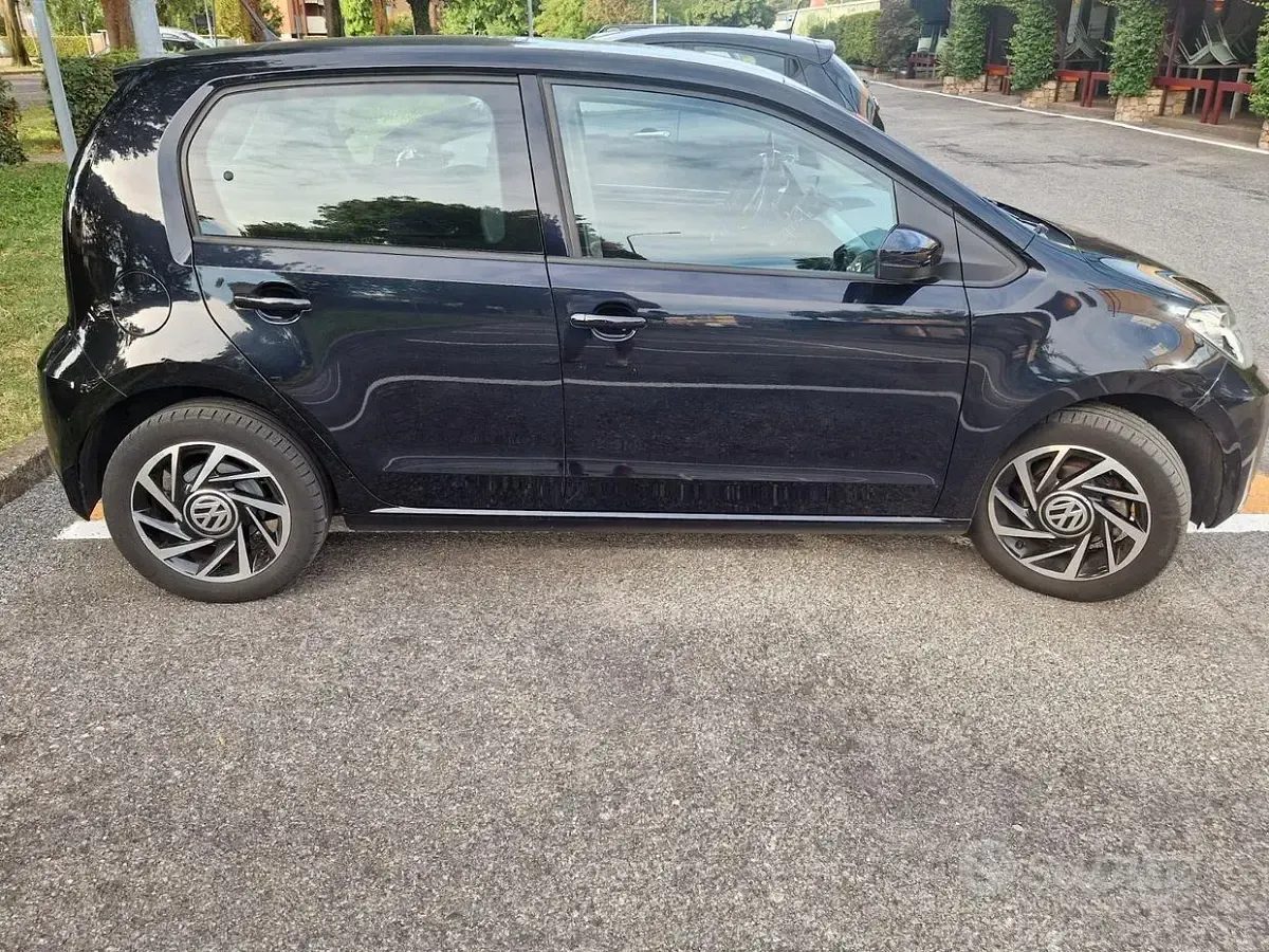 Usata VW up! 68 CV (50 kW) 2019 Nero Utilitaria