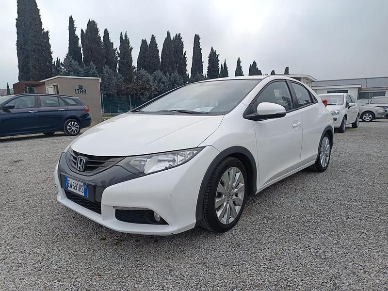 Usata Honda Civic Sport 99 CV (72 kW) 2014 Bianco Berlina