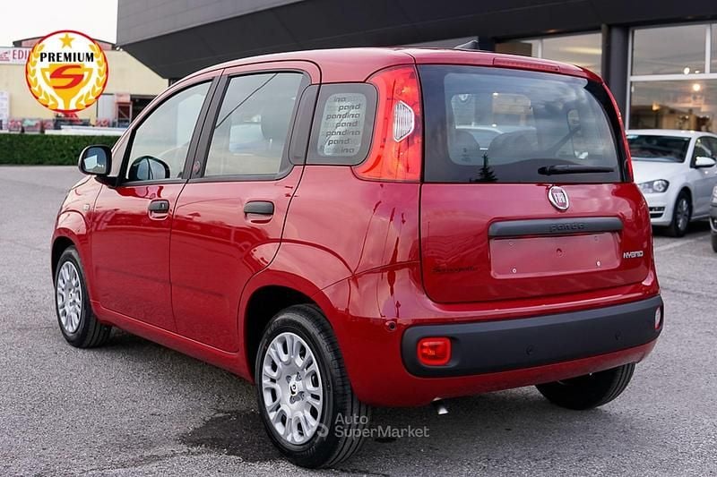 Nuova Fiat Panda Icon 69 CV (50 kW) 2026 Rosso Utilitaria