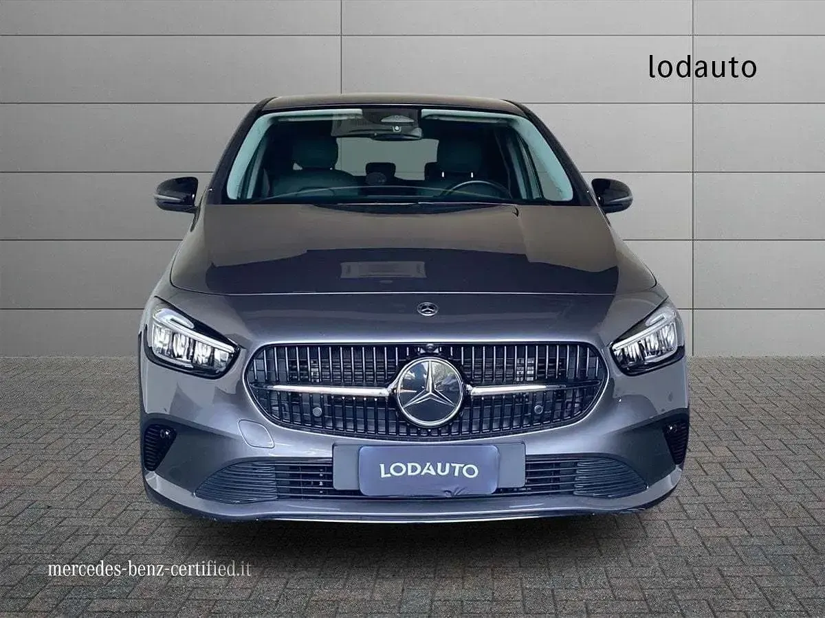 Usata Mercedes B180 Advanced 136 CV (100 kW) 2025 Grigio Utilitaria