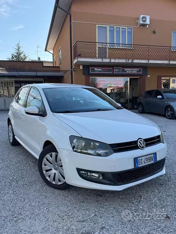 Usata VW Polo Comfortline 74 CV (54 kW) 2010 Bianco Utilitaria
