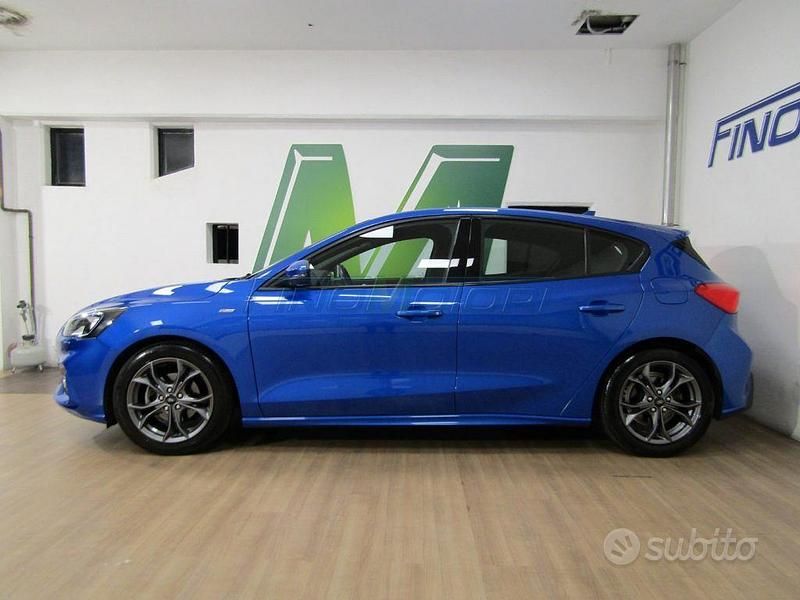 Usata Ford Focus ST-Line 125 CV (91 kW) 2018 Blu Berlina