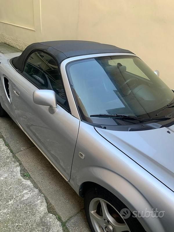 Usata Toyota MR2 140 CV (102 kW) 2003 Cabrio