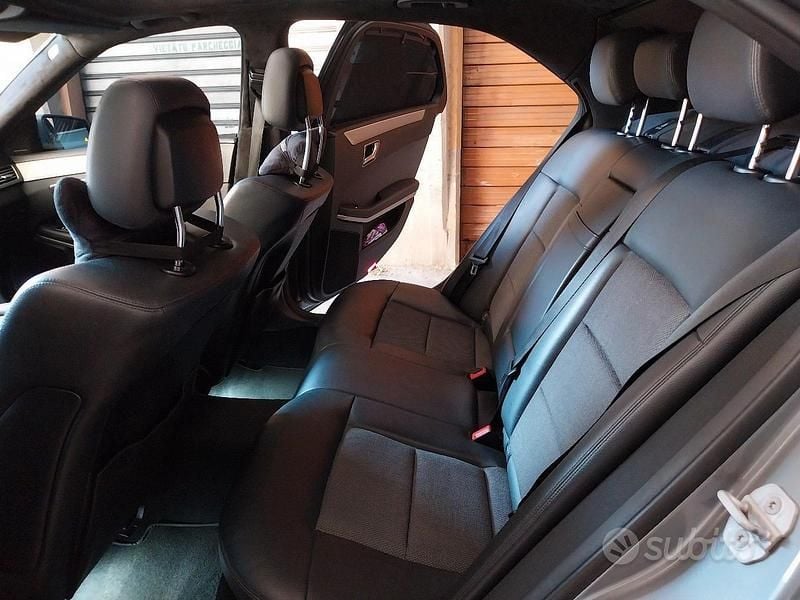 Usata Mercedes E350 2009 Grigio Berlina