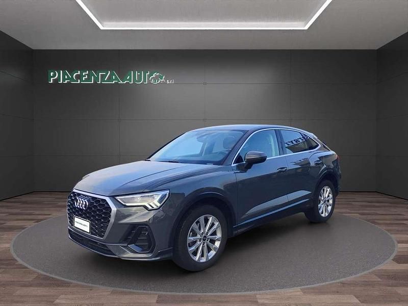 Usata Audi Q3 Business Plus 150 CV (110 kW) 2022 Nanograuu met SUV
