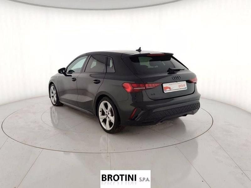 Usata Audi A3 S-Line 150 CV (110 kW) 2025 Nero metallizzato Berlina