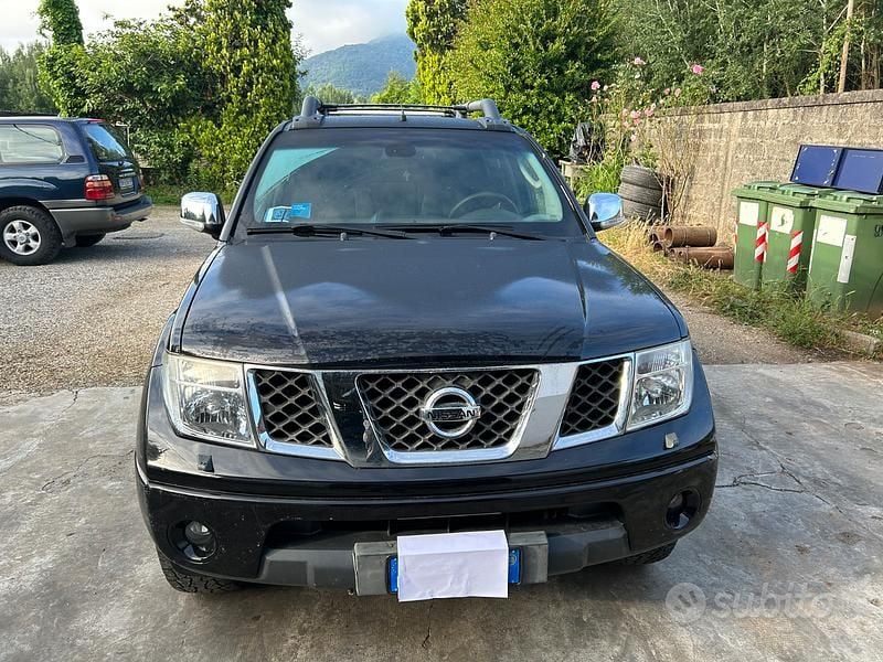 Usata Nissan Navara 171 CV (125 kW) 2008 Nero Pick-up