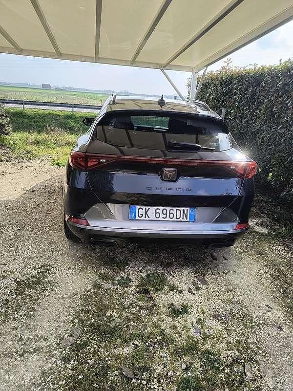 Usata Cupra Formentor 150 CV (110 kW) 2022 Blu/azzurro SUV