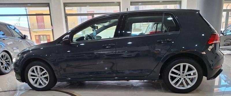 Usata VW Golf VII Highline 115 CV (84 kW) 2017 Grigio Berlina