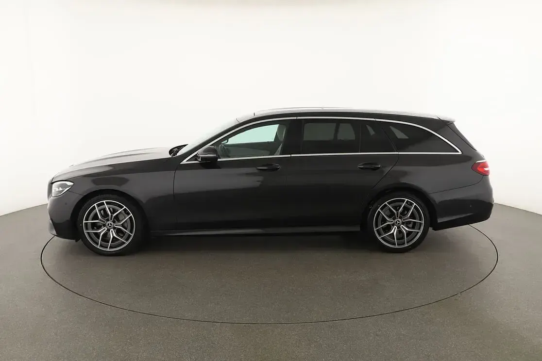 Usata Mercedes E220 Business 195 CV (143 kW) 2021 Grigio