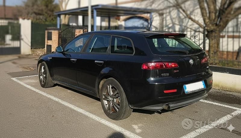 Usata Alfa Romeo 159 Distinctive 170 CV (125 kW) 2011 Nero Station wagon