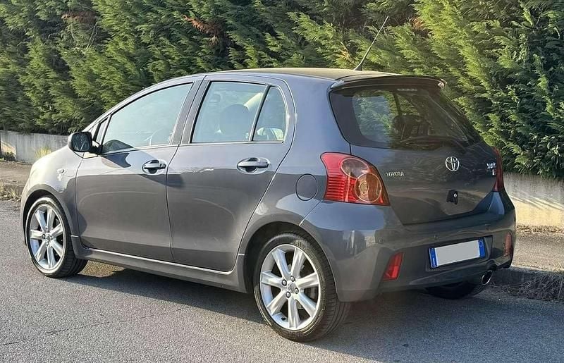 Usata Toyota Yaris 133 CV (97 kW) 2007 Utilitaria