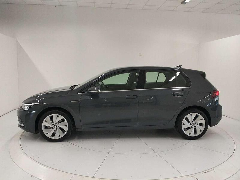 Usata VW Golf VIII Style 131 CV (96 kW) 2023 Grigio Berlina