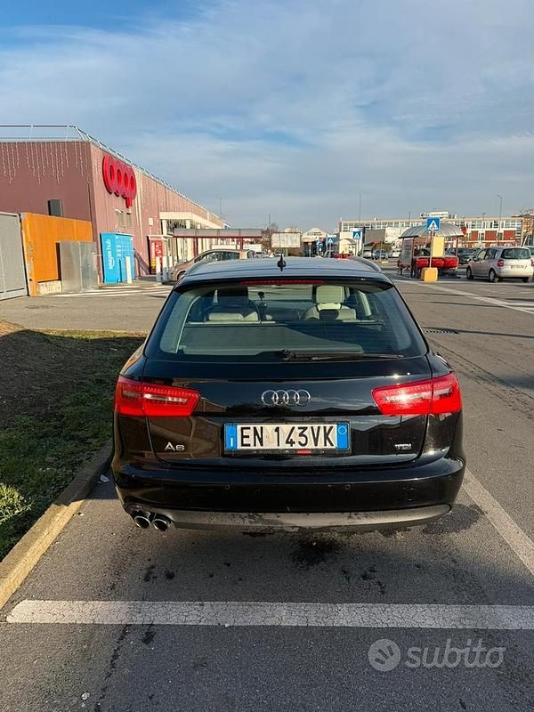 Usata Audi A6 Business Plus 177 CV (130 kW) 2012 Nero Station wagon
