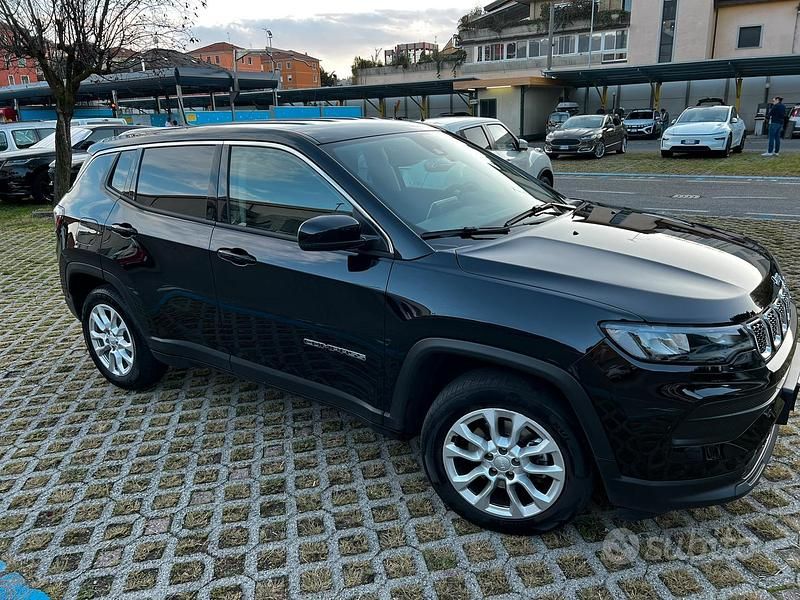 Usata Jeep Compass 130 CV (95 kW) 2022 Nero SUV