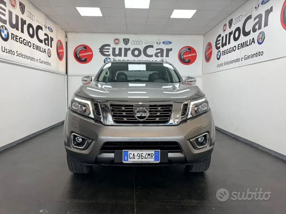 Usata Nissan Navara N-Guard 190 CV (139 kW) 2020 Grigio Pick-up
