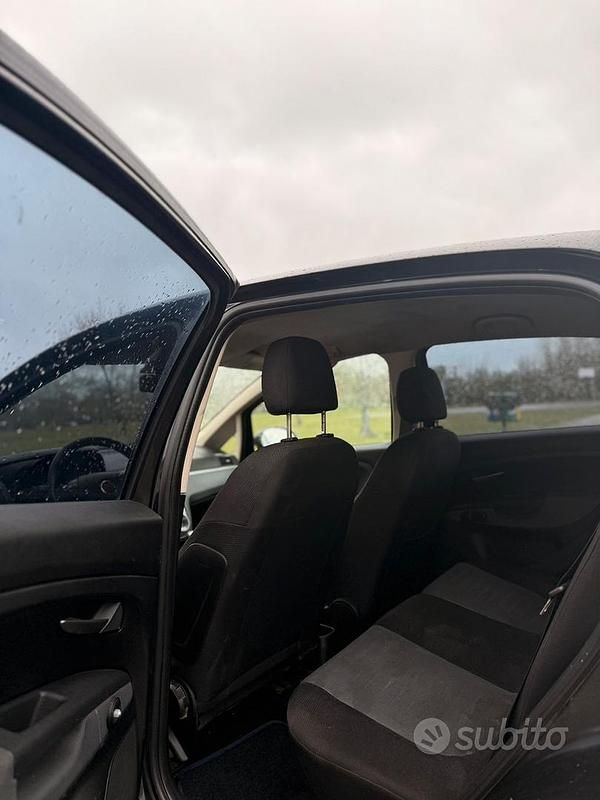 Usata Fiat Grande Punto Dynamic 77 CV (56 kW) 2009 Nero Utilitaria