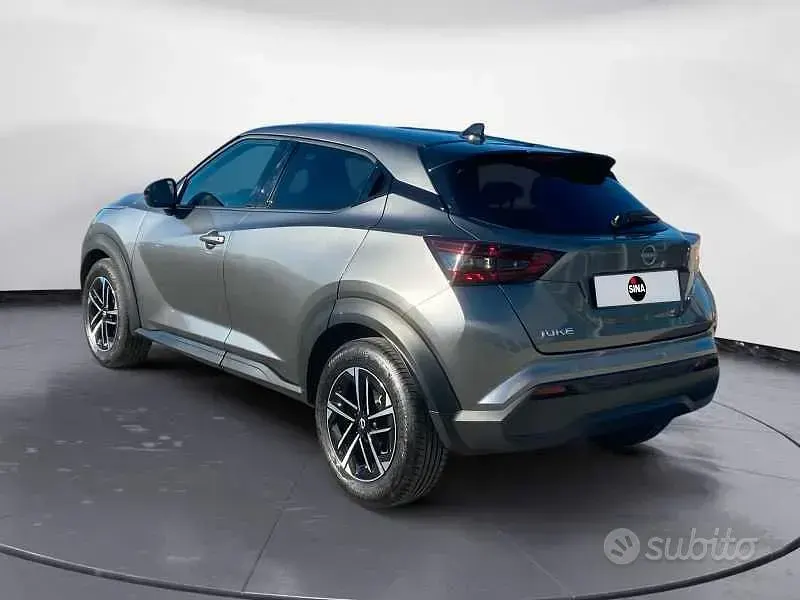 Usata Nissan Juke N-Connecta 114 CV (83 kW) 2024 Grigio SUV