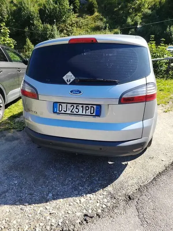 Usata Ford S-MAX Titanium 145 CV (106 kW) 2007 Monovolume
