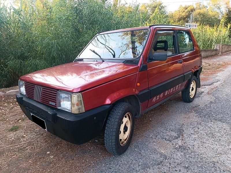 Usata Fiat Panda 4x4 50 CV (36 kW) 1987 Rosso Utilitaria