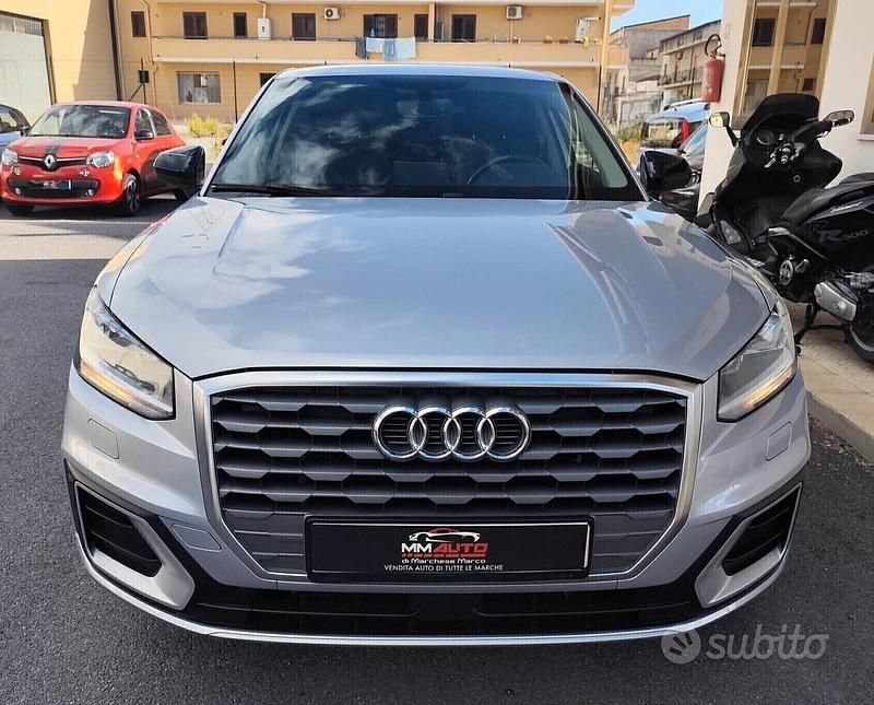 Usata Audi Q2 116 CV (85 kW) 2020 Argento SUV