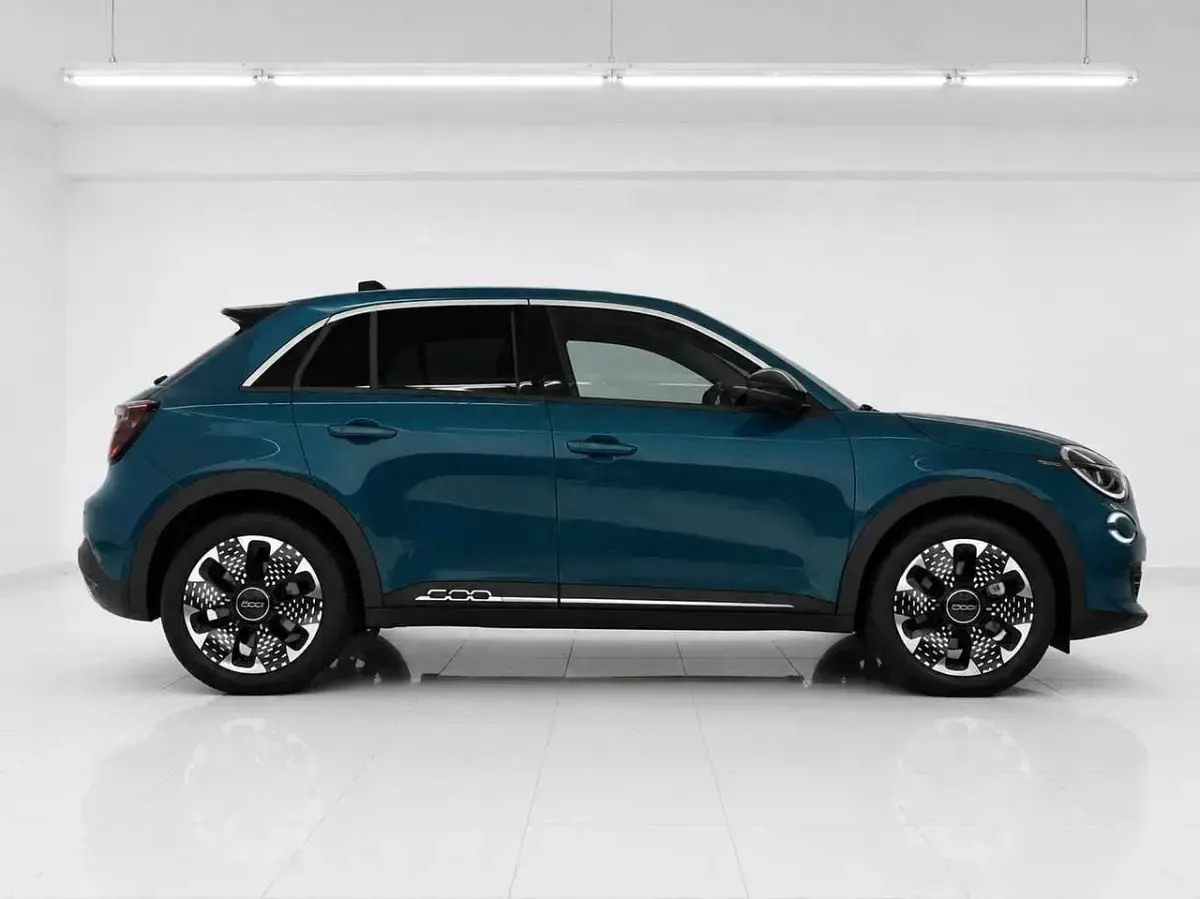 Usata Fiat 600E La Prima 114 kW (156 CV) 2025 Verde SUV