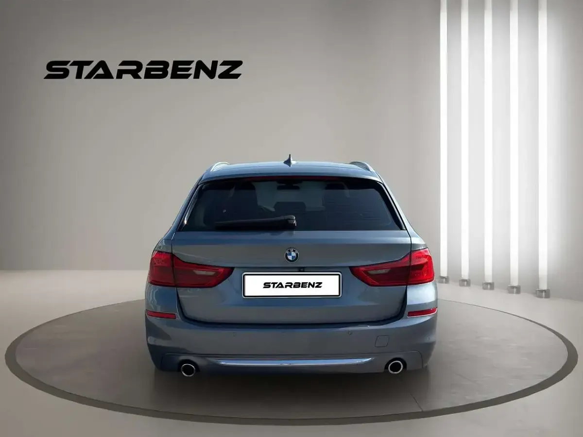 Usata BMW 520 Luxury Line 190 CV (139 kW) 2017 Grigio Station wagon
