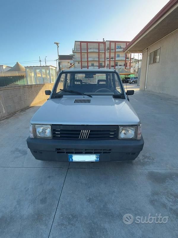 Usata Fiat Panda 54 CV (39 kW) 2002 Grigio Berlina