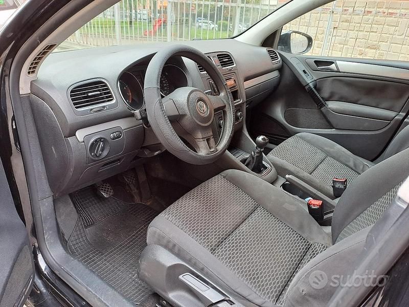 Usata VW Golf VI 80 CV (58 kW) 2011 Nero Utilitaria