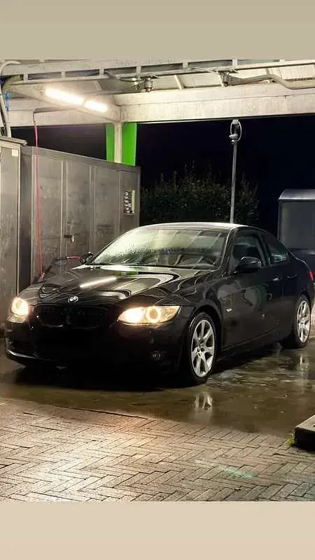 Usata BMW 320 177 CV (130 kW) 2009 Coupé