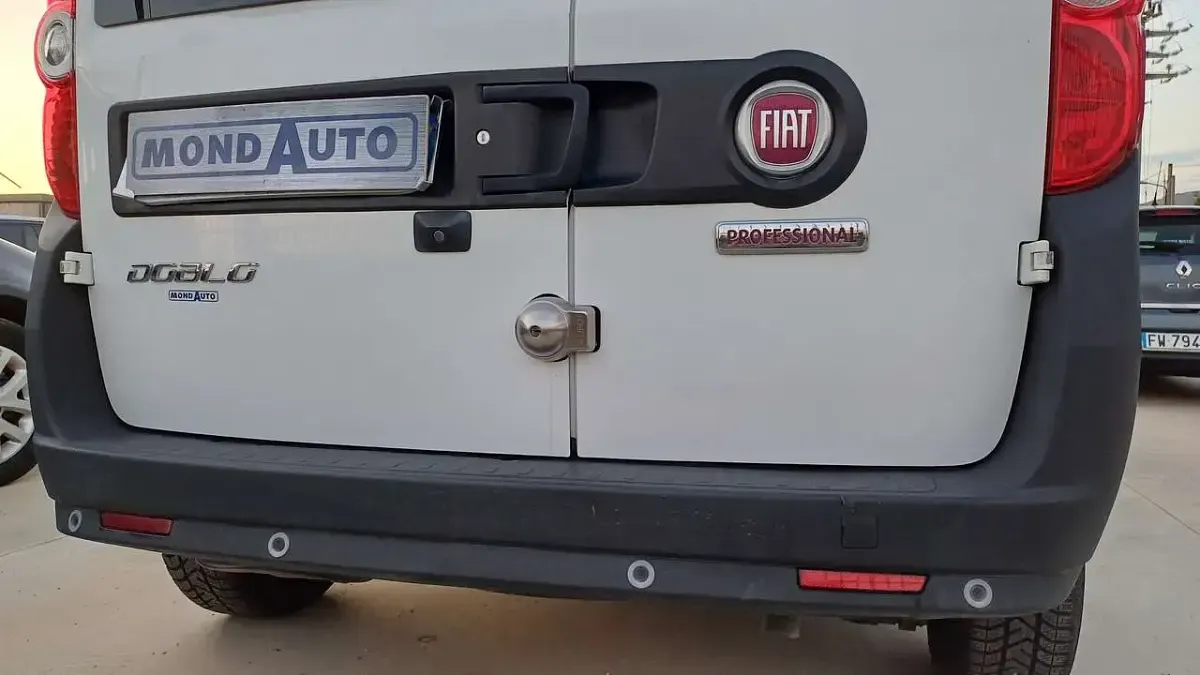 Usata Fiat Doblò Emotion 90 CV (66 kW) 2021 Other Monovolume